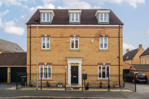 Crispin Drive, Bedford 5 bed detached house for sale