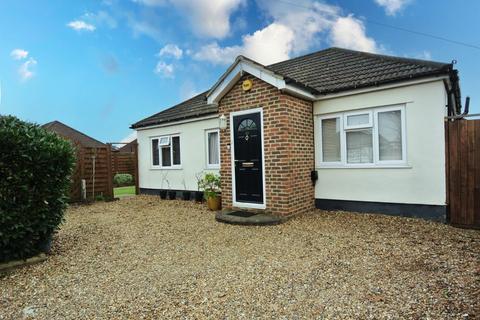 Ashgrove Road, Ashford TW15 3 bed detached bungalow for sale