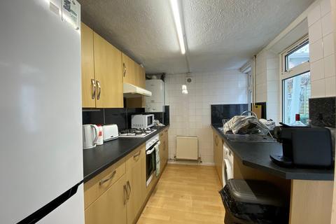 Hoopern Street 3 bed terraced house for sale