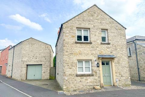 Norah Fry Avenue, Shepton Mallet 3 bed detached house for sale