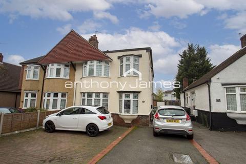 Bellegrove Road, Welling, London... 4 bed semi