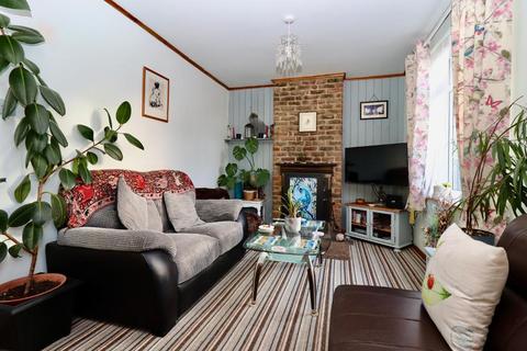 Queens Road, Aylesham, Canterbury... 4 bed semi
