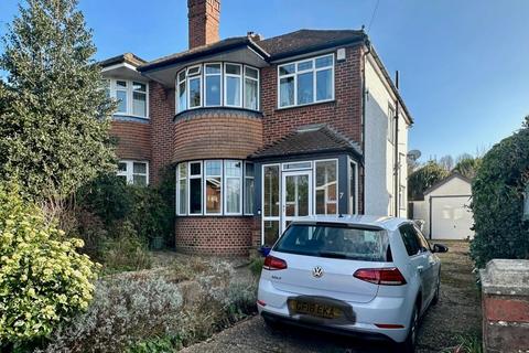 Langley Oaks Avenue, Sanderstead... 3 bed semi