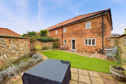 Cuthberts Maltings, Diss 4 bed end of terrace house for sale
