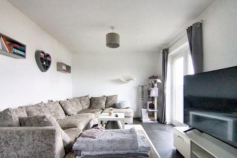 Owens Road, Coventry CV6 2 bed flat for sale