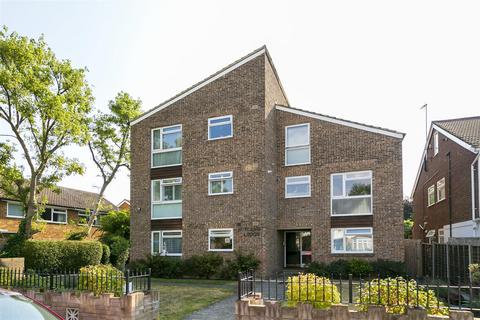 Anlaby Road, Teddington 1 bed apartment for sale