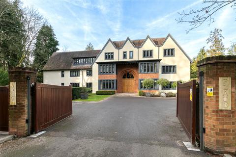 Windsor Road, Ascot, Berkshire, SL5 2 bed apartment for sale