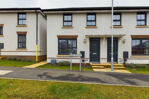 Bedford Way, Hildersley, HR9 3 bed semi