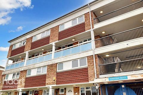 Waltham Close, Orpington 3 bed apartment for sale