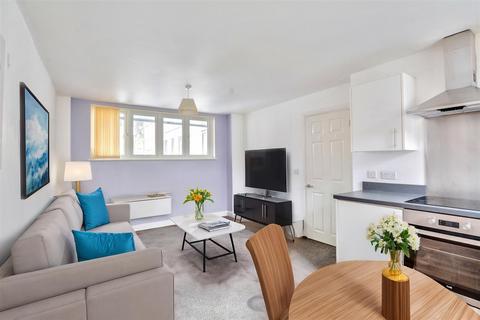 Vivian Avenue, Nottingham 2 bed flat for sale