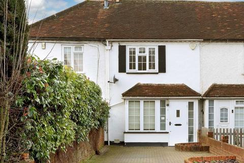 Oxford Road, Gerrards Cross... 2 bed terraced house for sale