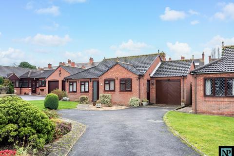 Clifford Close, Glascote, B77 2 bed detached bungalow for sale