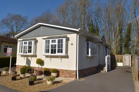New Park, Harrogate Road, Ripon 2 bed park home for sale