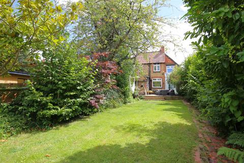 Loose Road, Maidstone 4 bed detached house for sale