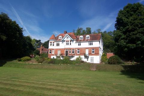 Henley Road, Marlow, Buckinghamshire... 2 bed duplex for sale