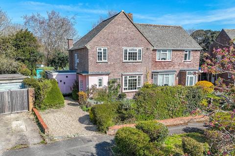 Pine Crescent, Highcliffe... 3 bed semi