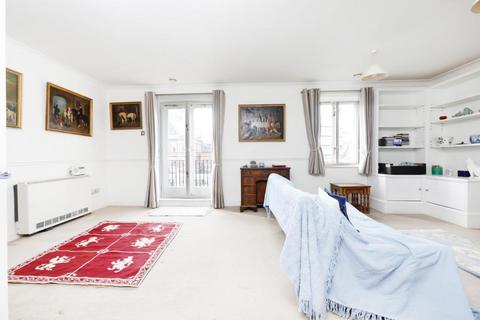 Ibberton House, Russell Road... 2 bed apartment for sale