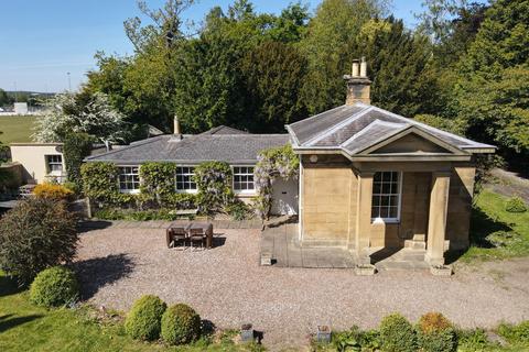 Morpeth NE61 3 bed cottage for sale