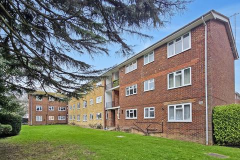 Meadway Court, West Sussex BN42 2 bed apartment for sale