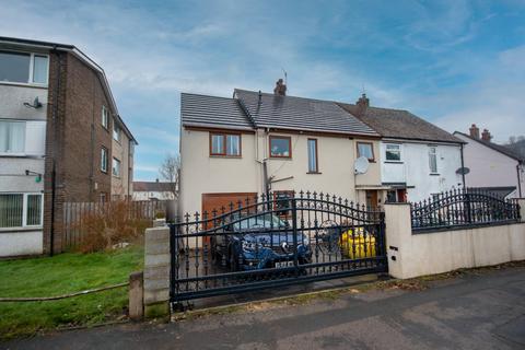 Cliffe Lane West, Baildon, Shipley... 4 bed semi