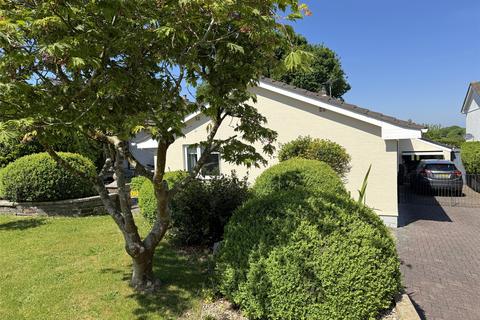 Homefield Park, Bodmin, Cornwall, PL31 3 bed bungalow for sale