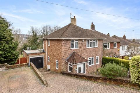 Eldred Avenue, Westdene, Brighton 3 bed semi