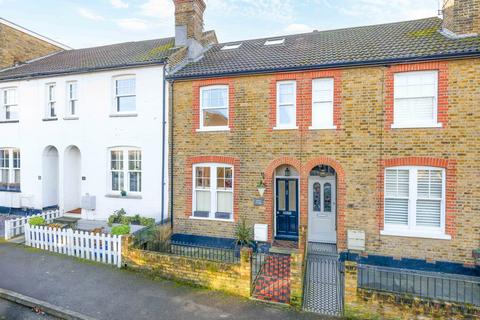 Jessamy Road, Weybridge, KT13 4 bed terraced house for sale