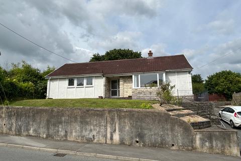 Fountain Hall Terrace, Carmarthen, SA31 4 bed bungalow for sale