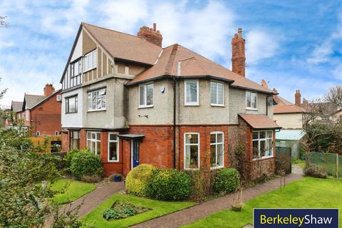 Eshe Road North, Blundellsands 5 bed semi