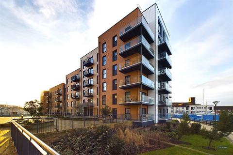 Riverside Quay, Southampton 2 bed apartment for sale