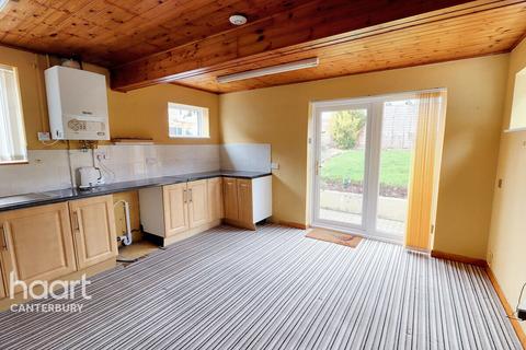 Hudson Close, Canterbury 3 bed semi