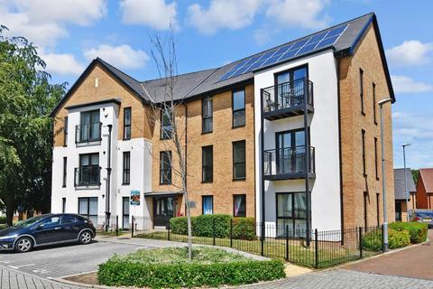 Wills Crescent, Leybourne, West Malling 2 bed apartment for sale