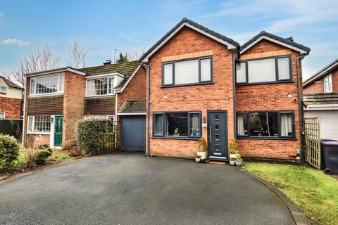 Bush Close, Wolverhampton WV7 4 bed link detached house for sale