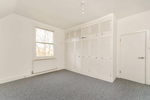 Selhurst Road, Croydon, London, SE25 2 bed flat for sale