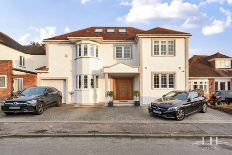 Wansford Close, Brentwood 5 bed detached house for sale