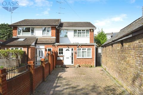 Leacroft Close, Surrey TW18 4 bed semi