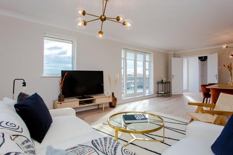 Sparkford Gardens, London, N11 2 bed apartment for sale