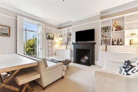 North Side Wandsworth Common, SW18 2 bed apartment for sale