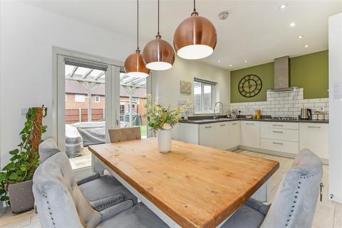 Nash Close, Waterlooville 4 bed detached house for sale