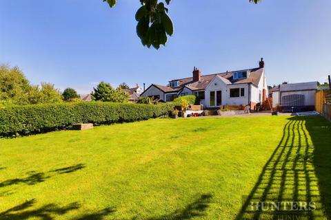 4 bedroom semi-detached bungalow for sale