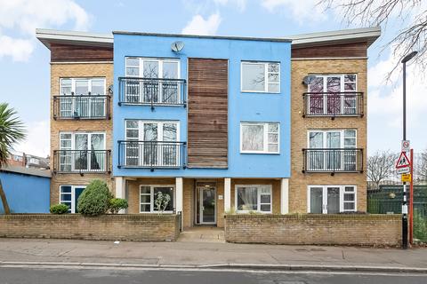 Deptford, SE8 3 bed flat for sale