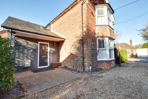 Main Street, Peasmarsh, Rye 4 bed house for sale