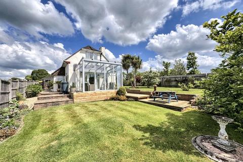 Chalbury 3 bed detached house for sale