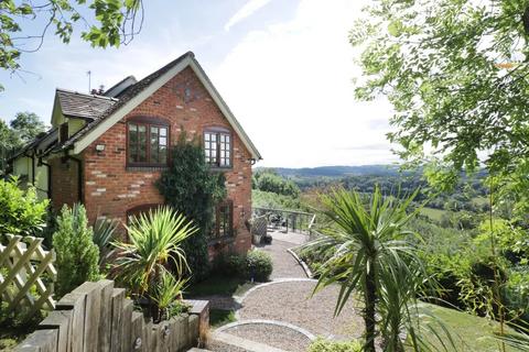 Hillview Cottage, Ankerdine Hill... 4 bed semi