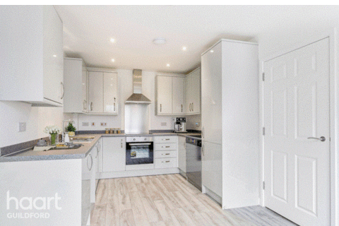 Halifax Close, Guildford 4 bed semi