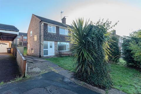 Newton Close, Arnold, Nottingham 3 bed semi