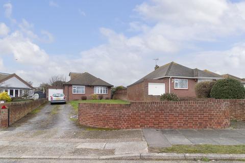 Harmsworth Gardens, Broadstairs, CT10 3 bed detached house for sale