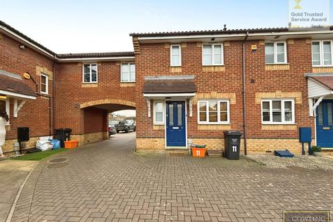 Vine Close, Basildon 3 bed terraced house for sale