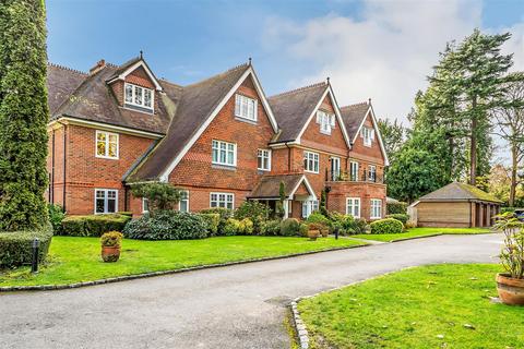 HAWKS HILL HOUSE, FETCHAM, KT22 2 bed apartment for sale