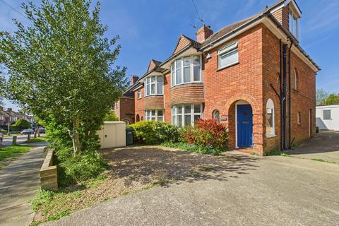 Holmes Avenue, Hove, BN3 7LE 4 bed semi